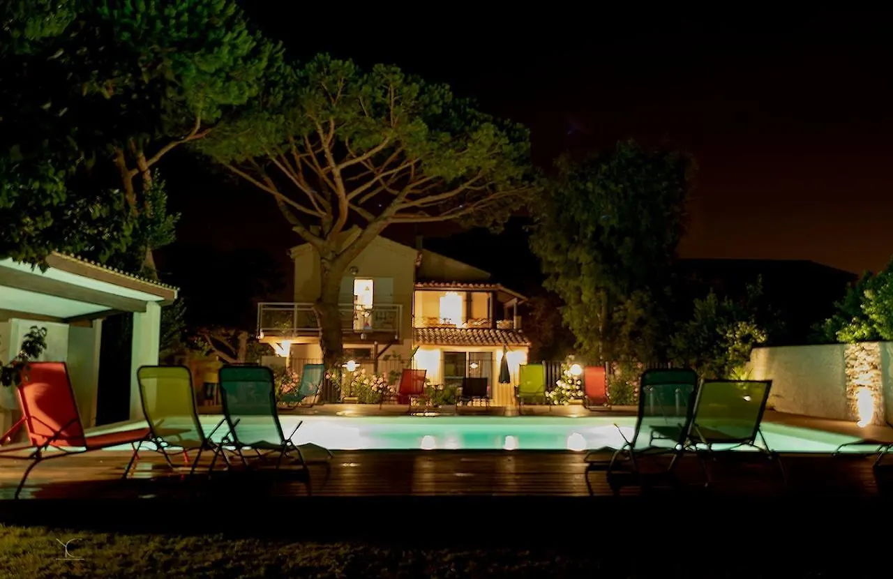 Studio De Charme, Piscine Et Mer A Pieds Six-Fours-les-Plages Apartment